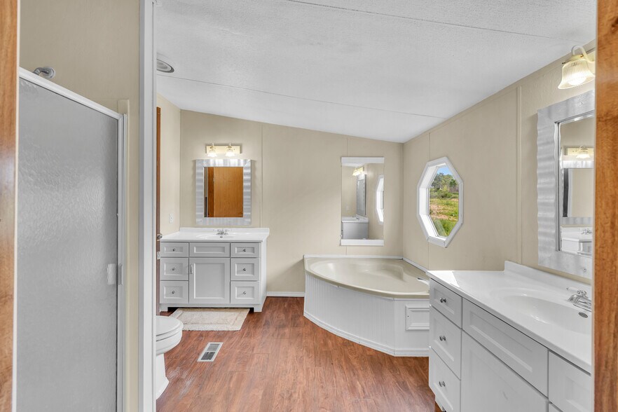 More Photos Of 123 Rocky Rd, Hye Storefront Retail Residential For Sale