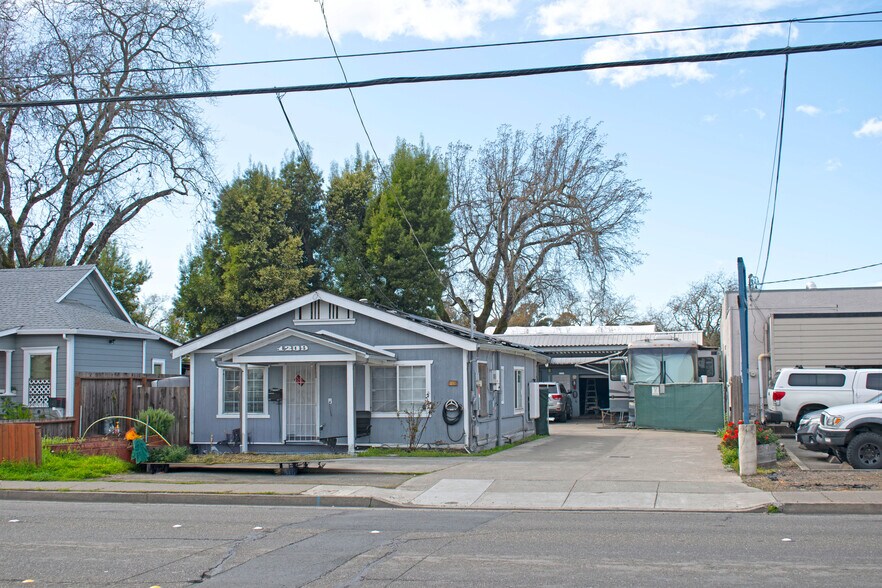 Primary Photo Of 1239 Cleveland Ave, Santa Rosa Auto Repair For Sale
