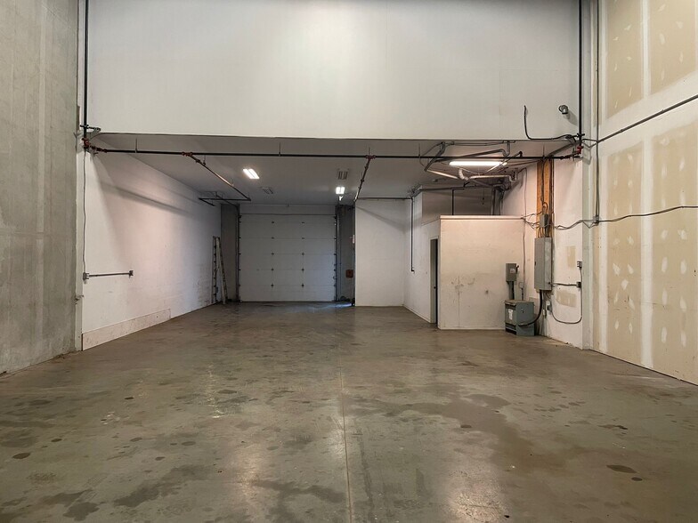 More Photos Of 18669 52nd Ave, Surrey Warehouse For Sale