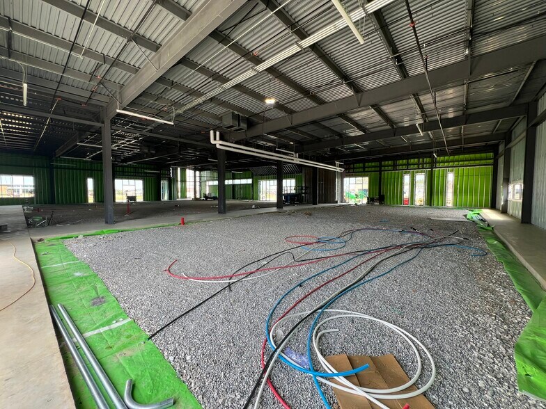 More Photos Of 100 Grant Pl, Lowell Light Manufacturing For Lease