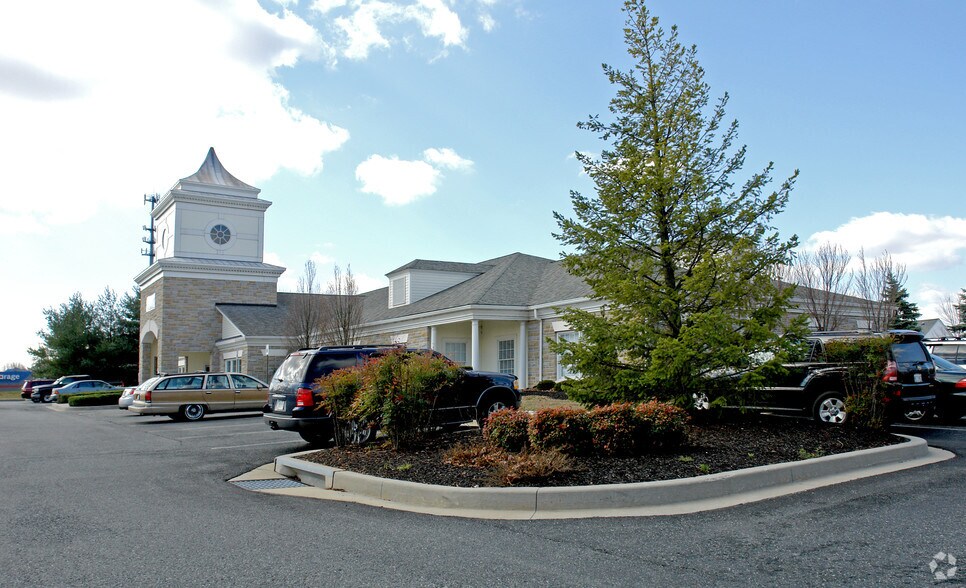 More Photos Of 1 Barrington Pl, Bel Air Office For Lease