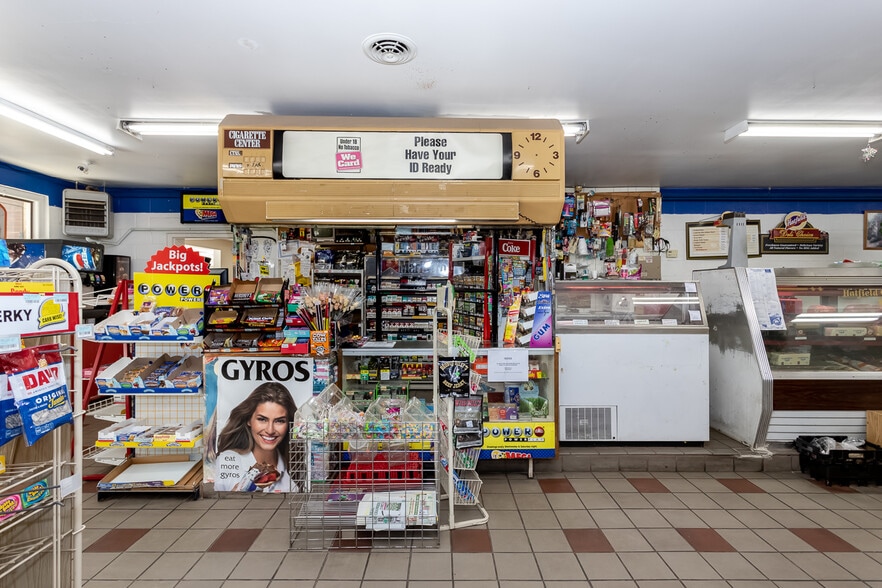 More Photos Of 1401 S Whitford Rd, West Chester Storefront Retail Residential For Sale