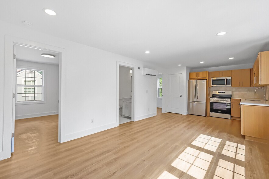 More Photos Of 701 Bowling Ave, Nashville Apartments For Sale