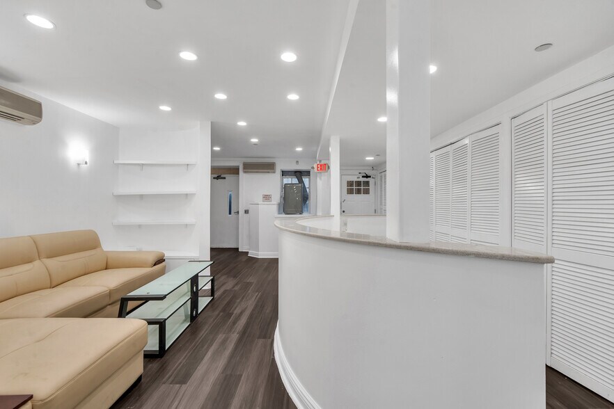 More Photos Of 244 E 32nd St, New York Apartments For Lease