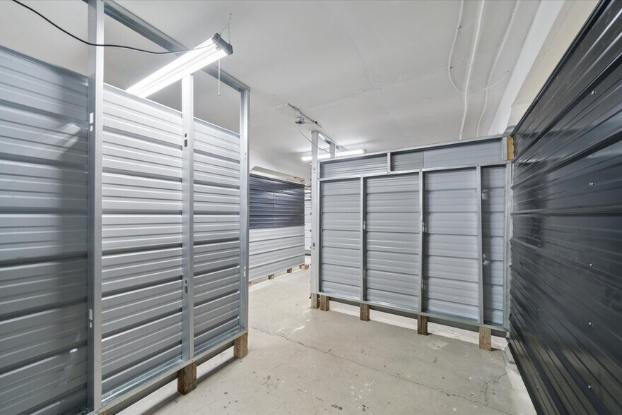 More Photos Of 21 Ann St, Brock Office For Sale