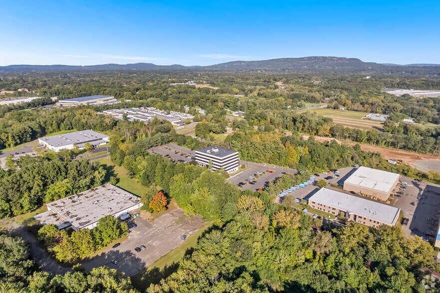 More Photos Of 609 W Johnson Ave, Cheshire Medical For Lease