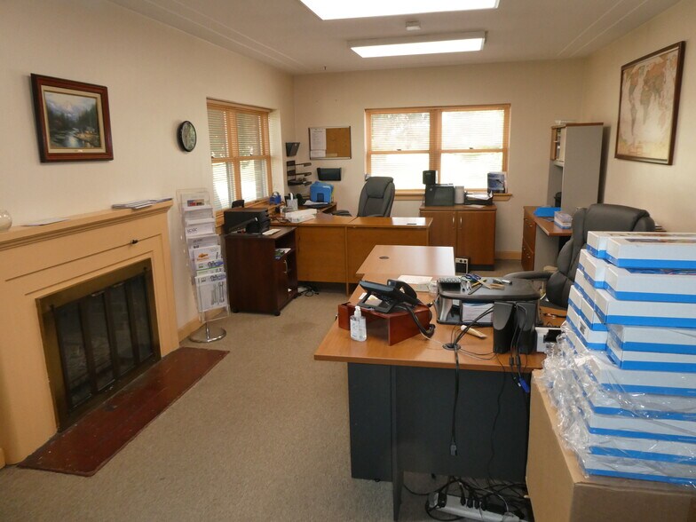 More Photos Of 701 S Rt-73 Hwy, Berlin Township Office For Sale