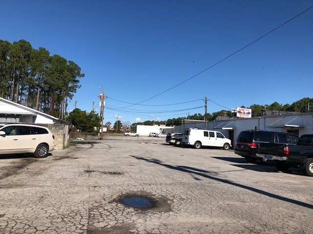 More Photos Of 211 Western Blvd, Jacksonville Storefront Retail Office For Sale