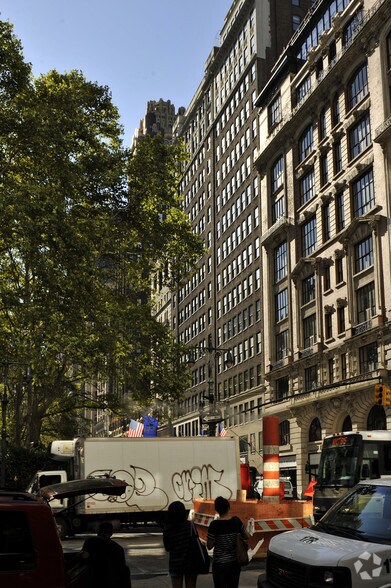 More Photos Of 58 W 40th St, New York Office For Lease