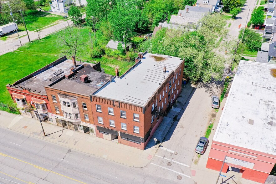More Photos Of 11239 Superior Ave, Cleveland General Retail For Sale