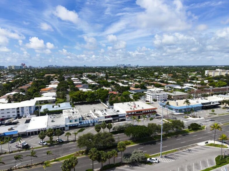 More Photos Of 2822 E Commercial Blvd, Fort Lauderdale Restaurant For Sale