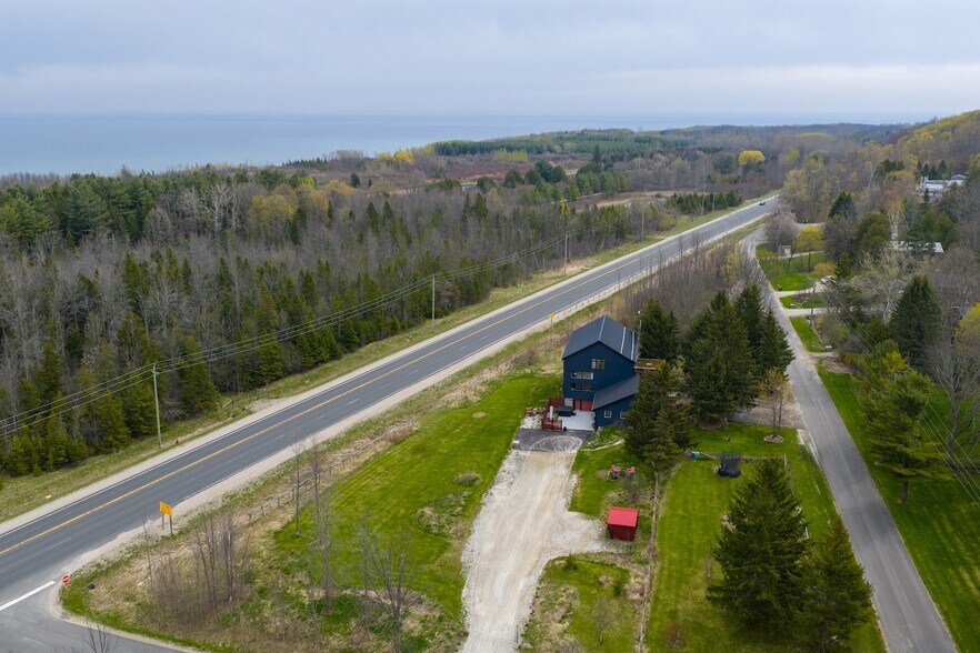 Primary Photo Of 121 Old Highway 26, Meaford General Retail For Sale