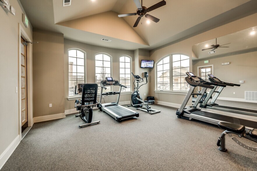 More Photos Of 2410 W Jack Finney Blvd, Greenville Apartments For Sale