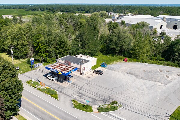 More Photos Of 38 Auburn Rd, Seneca Falls Service Station For Sale