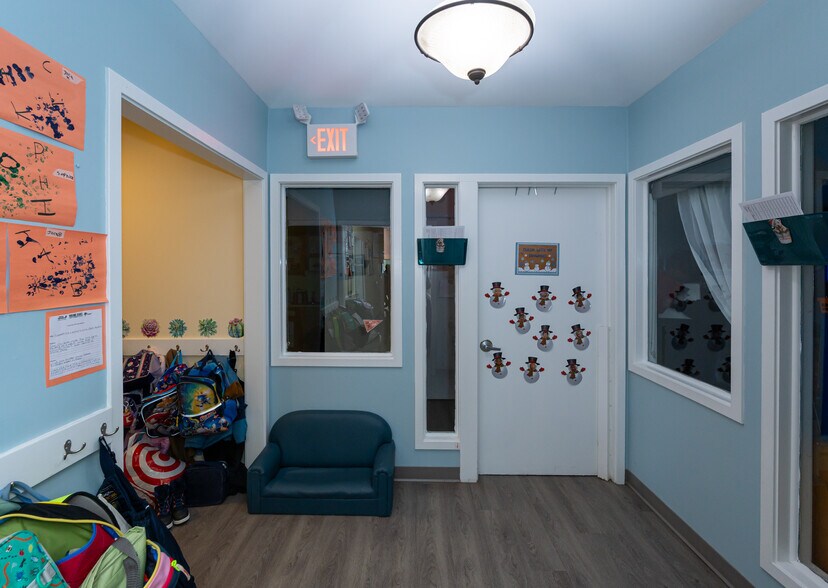 More Photos Of 36 Sparhawk St, Amesbury Daycare Center For Sale