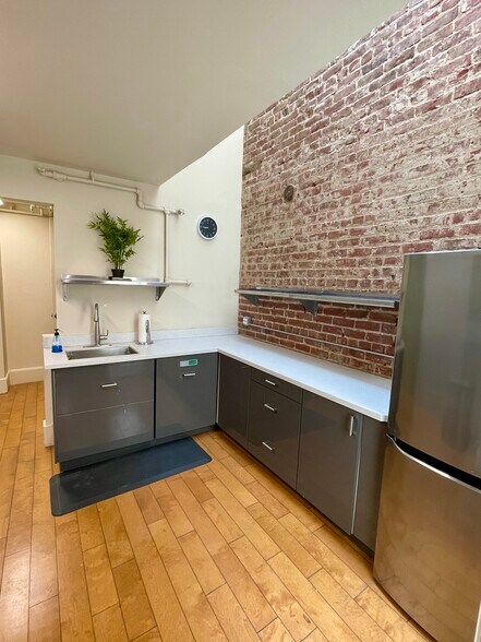 More Photos Of 113-119 S B St, San Mateo Office For Sale