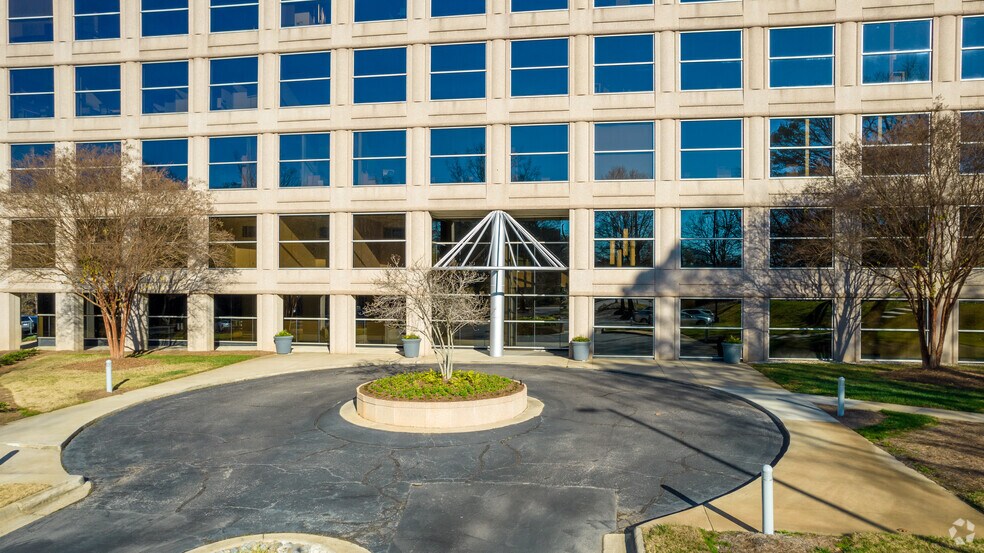 More Photos Of 4020 Westchase Blvd, Raleigh Office For Lease