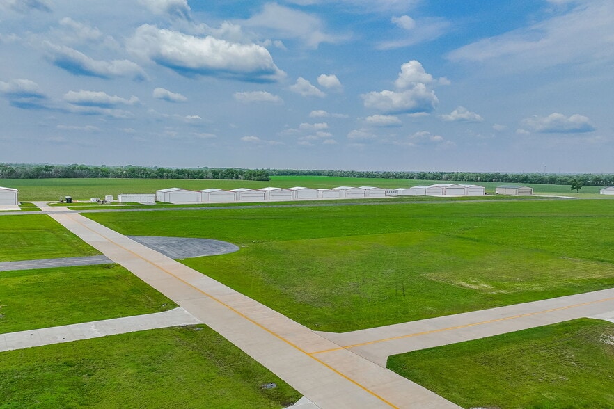 More Photos Of 7015 S 143rd St E, Derby Airplane Hangar For Sale