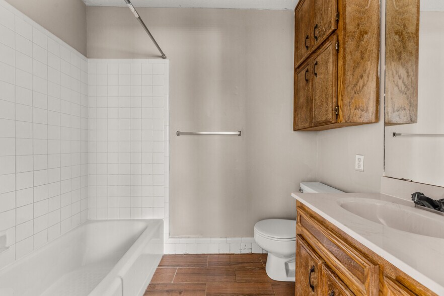 More Photos Of 2800 Stewart Dr, Waco Apartments For Sale