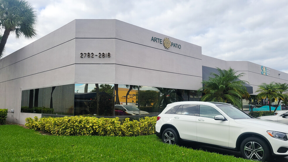 Primary Photo Of 2782-2898 NW 79th Ave, Miami Light Manufacturing For Lease