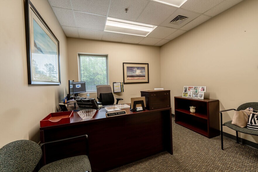 More Photos Of 149 Piper Ln, Georgetown Industrial For Sale