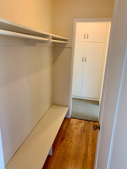 More Photos Of 375 Aster St, Laguna Beach Apartments For Sale