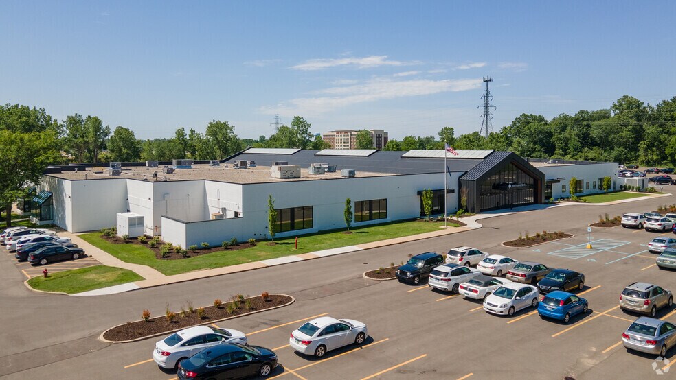 More Photos Of 5303 28th Ct SE, Grand Rapids Office For Lease
