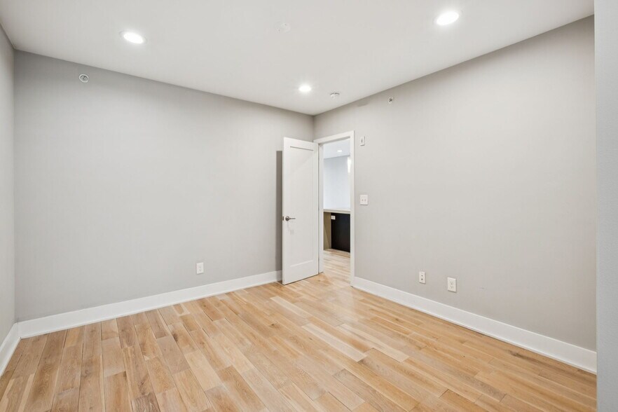 More Photos Of 1516 Green St, Philadelphia Apartments For Sale