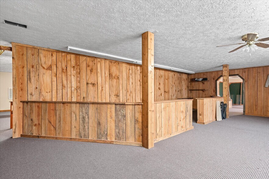 More Photos Of 78 Chestnut Hill Rd, Crossville Freestanding For Sale