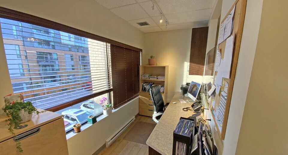 More Photos Of 3930 Shelbourne St, Victoria Office For Lease