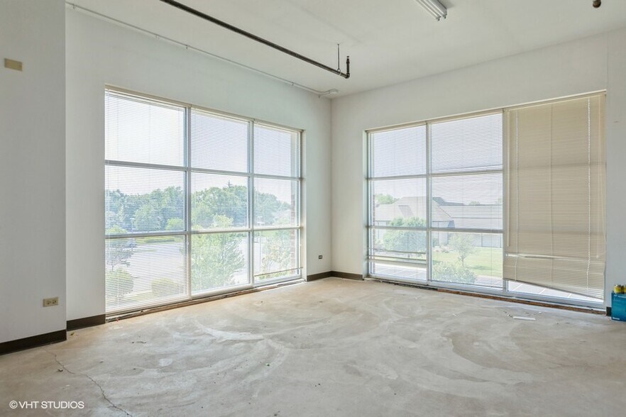 More Photos Of 350 Surryse Rd, Lake Zurich Medical For Lease