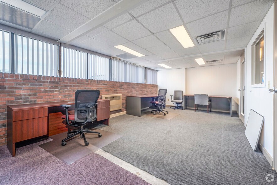 More Photos Of 1020 Regent St, Madison Medical For Lease