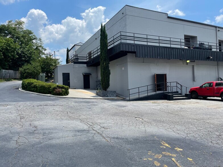 More Photos Of 4013 Jonesboro Rd, Forest Park Unknown For Lease