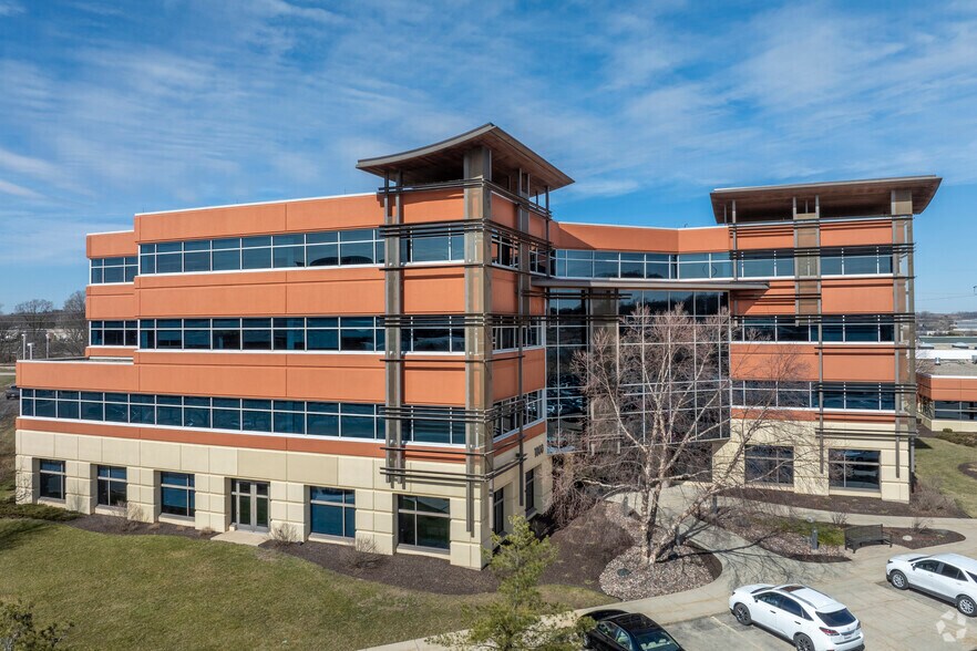 Primary Photo Of 1800 Deming Way, Middleton Office For Lease