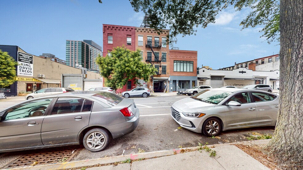More Photos Of 621 Bergen St, Brooklyn Light Distribution For Lease