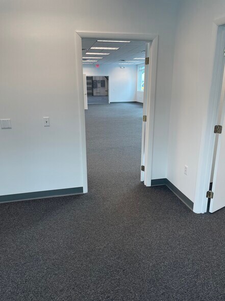 More Photos Of 2860 W State Road 84, Fort Lauderdale Office For Lease