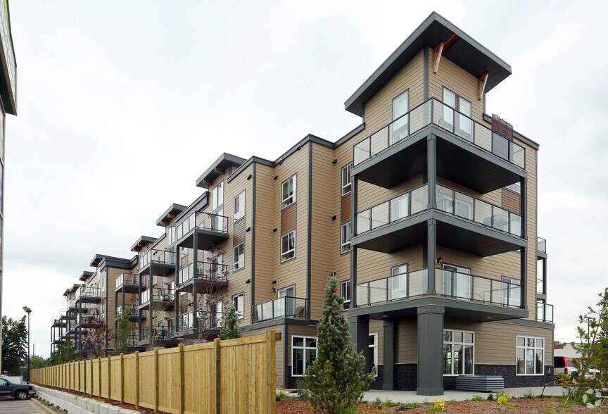 More Photos Of 12847 50 St NW, Edmonton Apartments For Lease