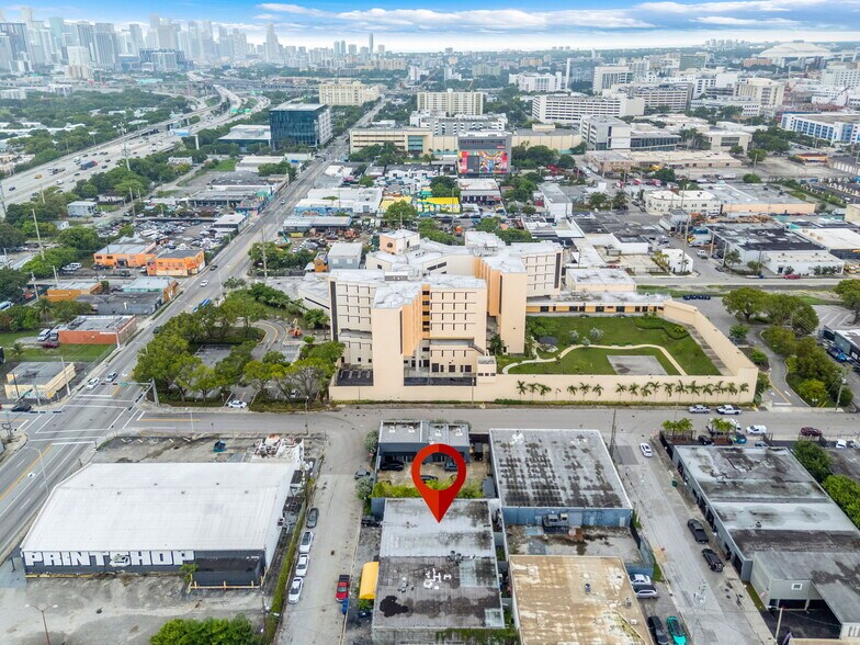 More Photos Of 2320-2326 NW 7th Ct, Miami Warehouse For Lease