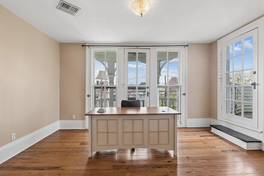 More Photos Of 2727 Saint Charles Ave, New Orleans General Retail For Sale