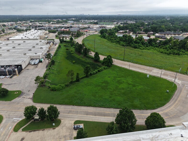More Photos Of E Kings Hwy & Regal Dr, Shreveport Land For Lease