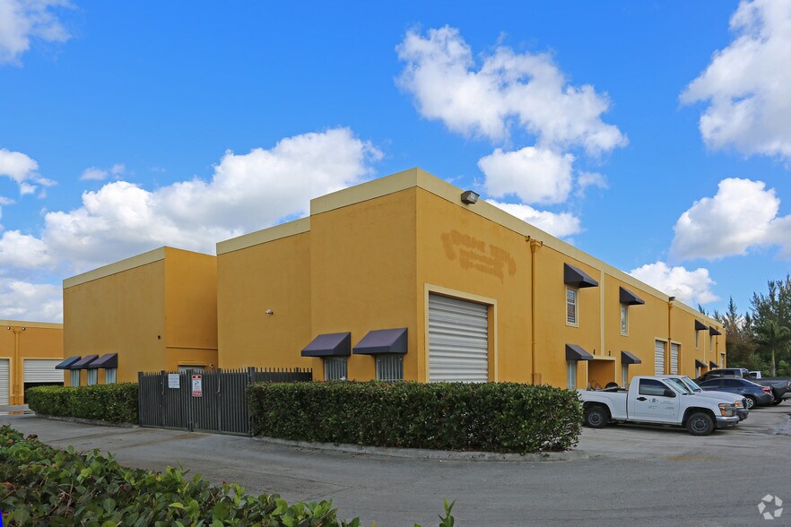 More Photos Of 10860 NW 138th St, Hialeah Warehouse For Sale