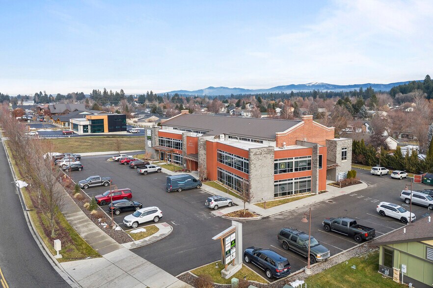 More Photos Of 8382 N Wayne Dr, Hayden Medical For Sale