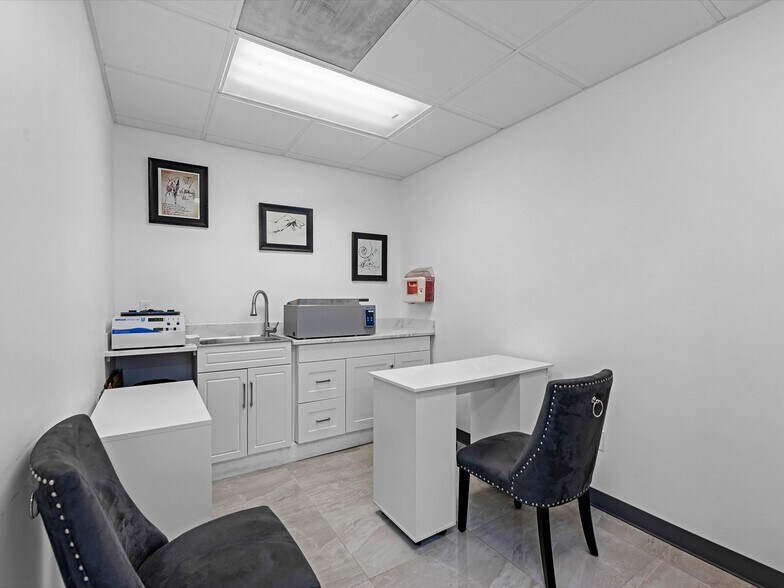 More Photos Of 525 Blossom St, Webster Medical For Sale