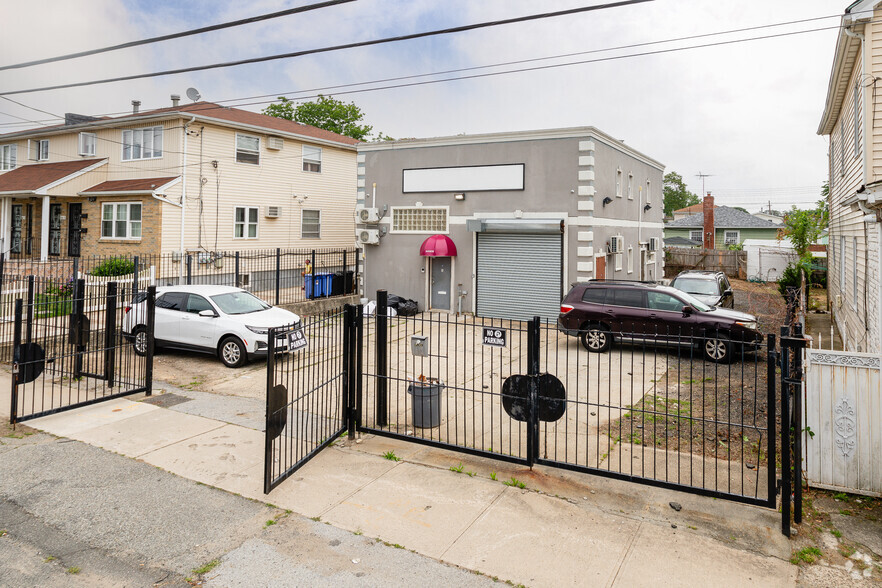 Primary Photo Of 146-19 228th St, Springfield Gardens Warehouse For Sale