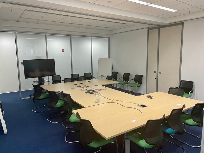 More Photos Of 480 Jefferson Blvd, Warwick Office For Sale