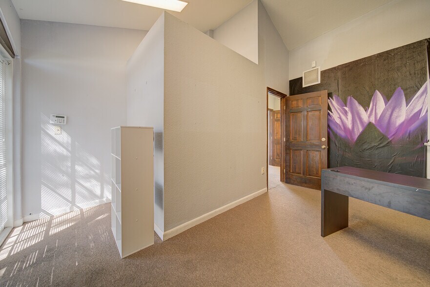 More Photos Of 9245 SW 158th Ln, Miami Office For Lease