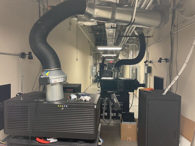 More Photos Of 4780 Cornell Rd, Cincinnati Movie Theatre For Sale