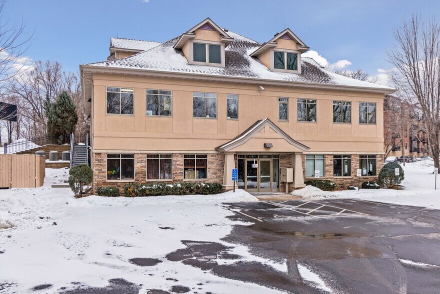 More Photos Of 3340 Sherman Ct, Eagan Medical For Sale