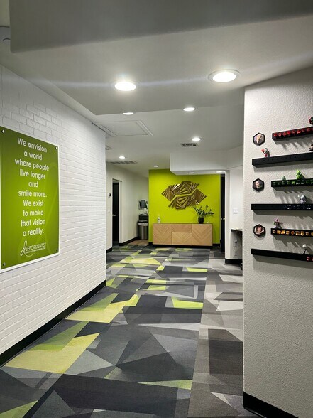 More Photos Of 2421 W Charleston Blvd, Las Vegas Medical For Sale