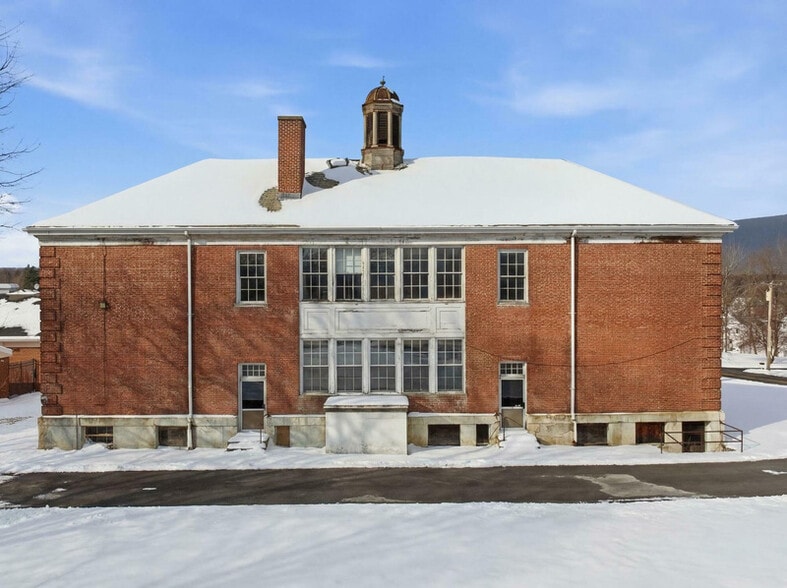 More Photos Of 13 Academy Hill Rd, Westminster Schools For Sale